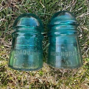 Vintage Hemingray N 9 Brookfield Glass Insulators Blue Green Aqua